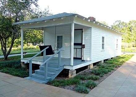 elvis-birthplace-tupelo-ms-2007-1742299273.jpg