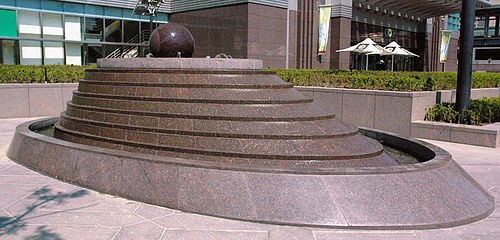 500px-taipei101fountainaltonthompson-1744285841.jpg