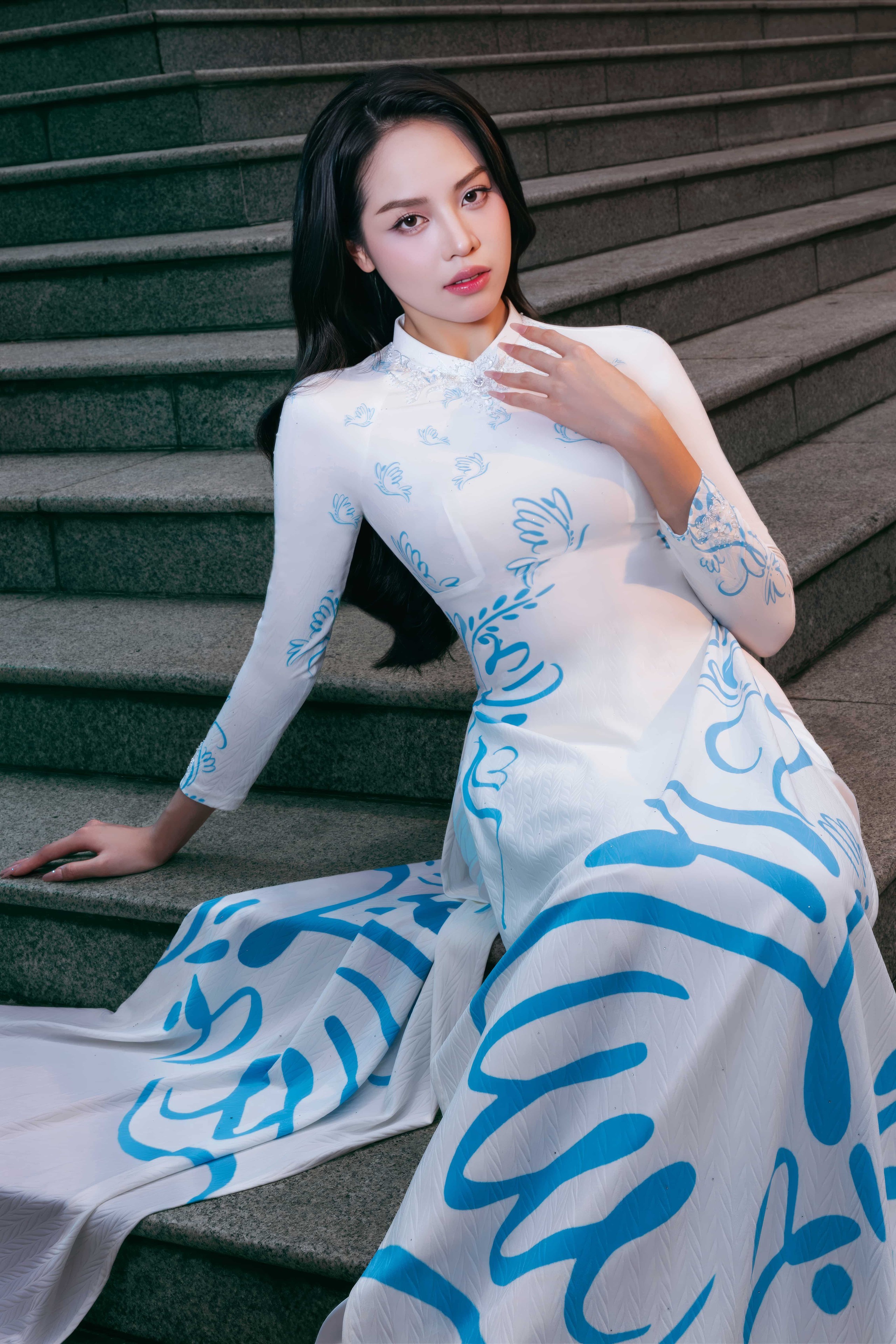 0040-ao-dai-dthn-foto-kiengcan-1747403083864387587899-1747487736.jpeg