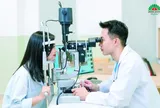 Hệ thống chẩn đoán hiện đại tại Trung tâm Mắt Hồng Ngọc: Truy tìm nguyên nhân khiến mắt mệt mỏi